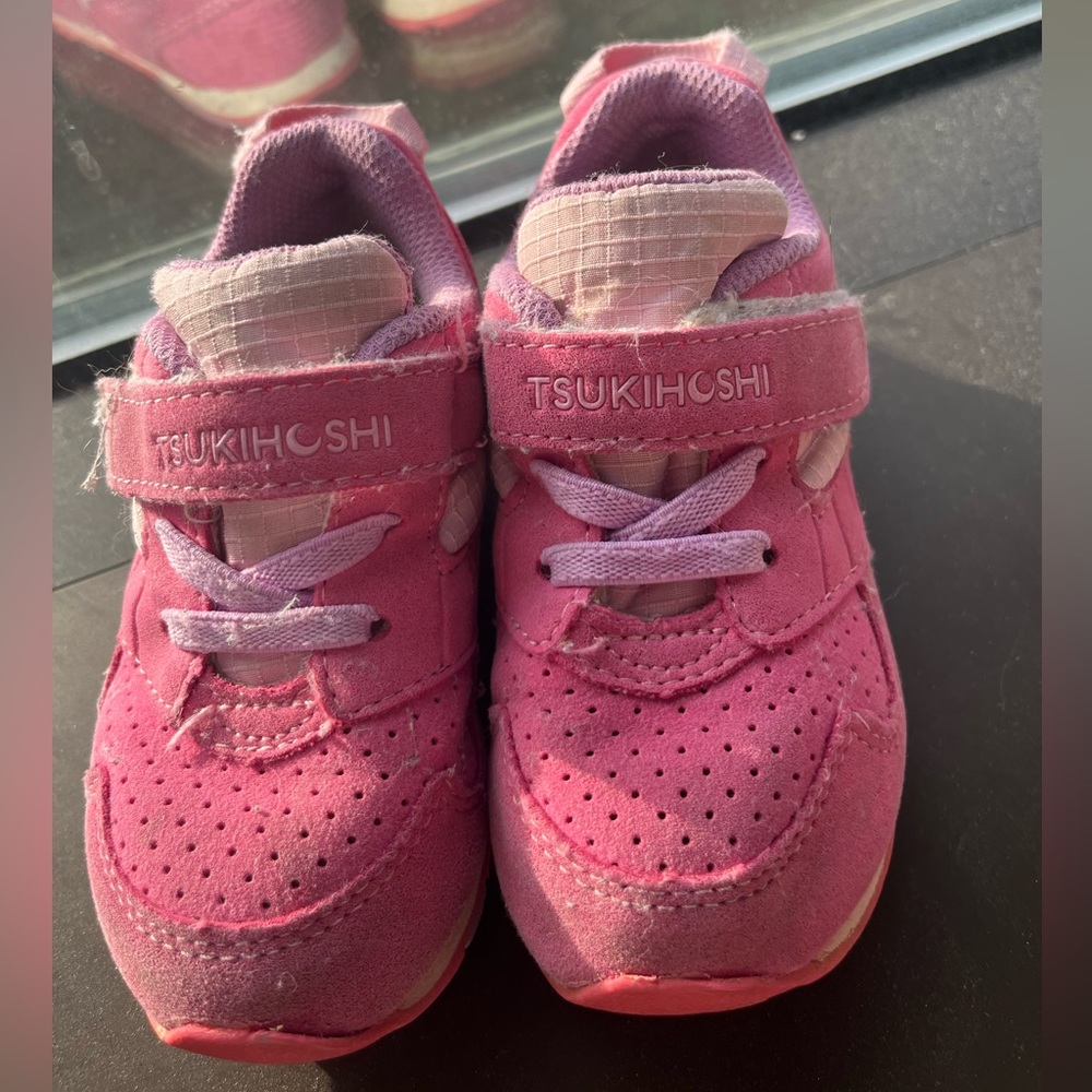 Gently used Tsukihoshi toddle girls size 7 shoes